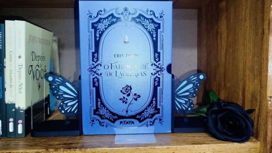 Suporte de Livros Borboleta